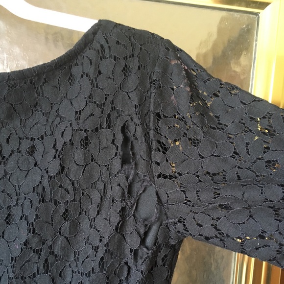 Black lace dress - Picture 4 of 4